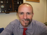Head’s close shave for charity