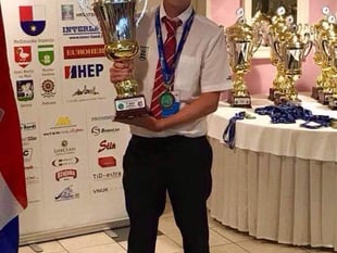 Elliot bags individual bronze at world  championships