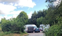 Travellers move into Hackney Marsh