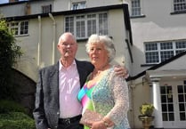 Diamond couple recall heady hotel days