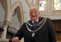 Change of political colours for Newton mayor