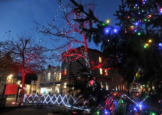 Christmas lights make a comeback