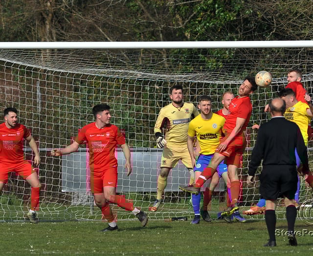 MATCH GALLERY: Watts Blake Bearne 0-3 Kingsteignton Athletic
