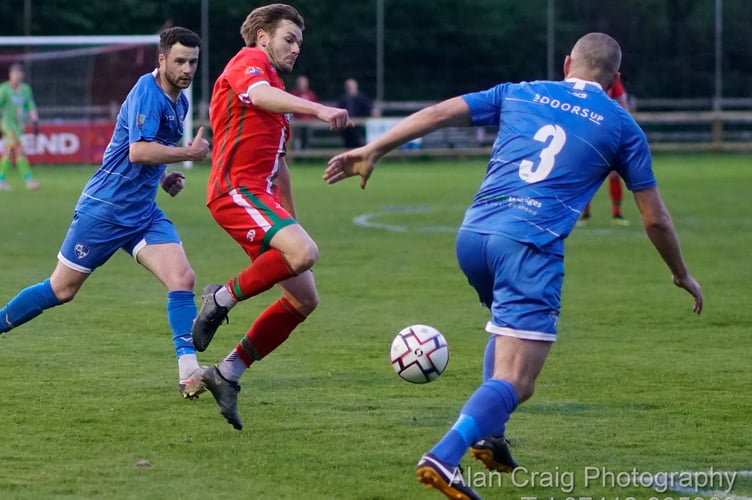 Peninsula Premier East
Bovey Tracey 1-1 Brixham