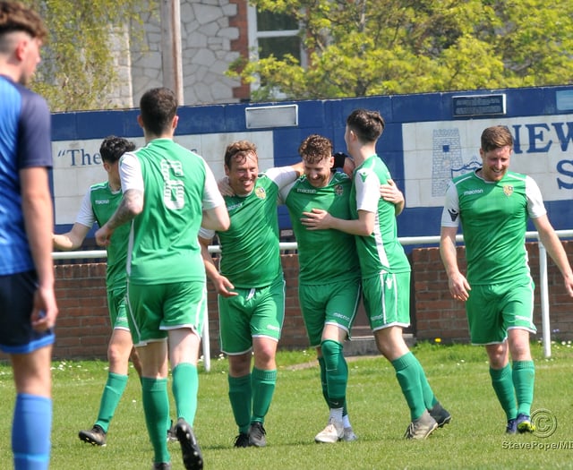 MATCH GALLERY: Newton Abbot Spurs Reserves 1-2 Bere Alston United