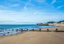 Top beaches flying the Blue Flag in Teignbridge