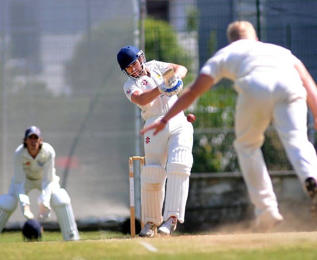 MATCH GALLERY: South Devon vs Yelverton Bohemians