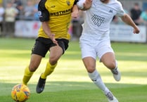 REPORT: Buckland boss Hart praises players after narrow Torquay defeat