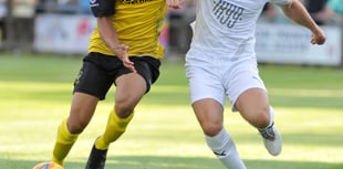 REPORT: Buckland boss Hart praises players after narrow Torquay defeat