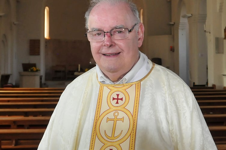 Photo: Steve Pope MDA080822A_SP001
Church of the Holy Spirit, Bovey Tracey. Rev Canon Patrick Costello.
