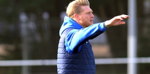 Spurs manager Revell seeks league title as a “parting gift”