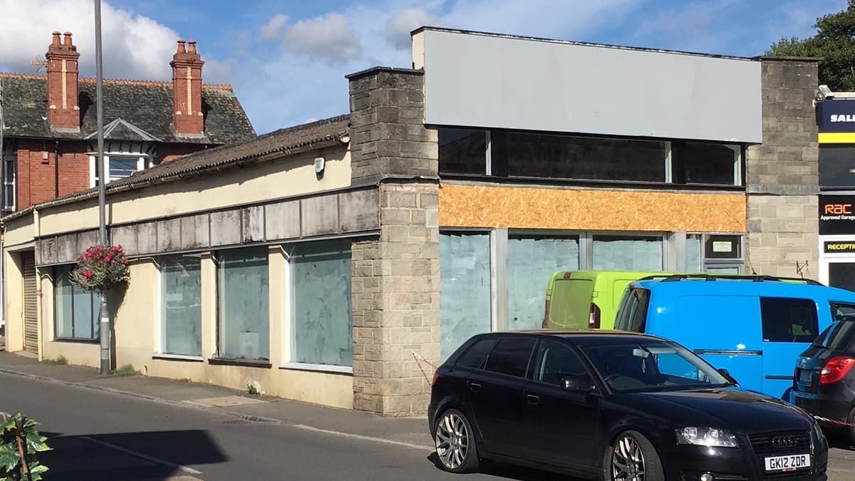 Bovey Tracey Town Council approves pizza takeaway proposals