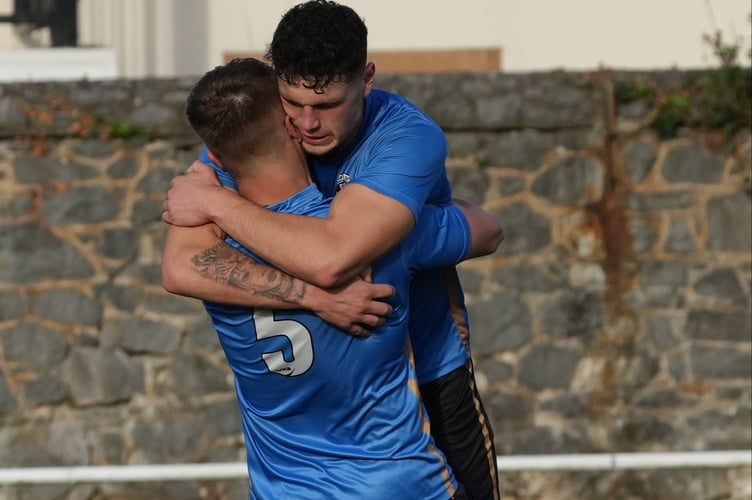 Newton Spurs v Newquay