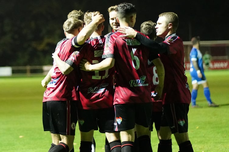 Bovey Tracey 3-1 Brixham
