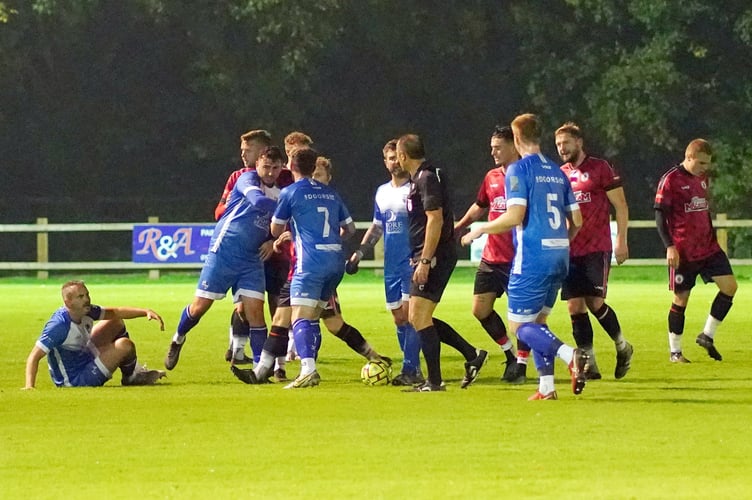 Bovey Tracey v Brixham