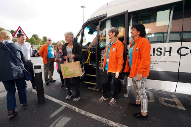 Shop, shop.. the bus is leaving!