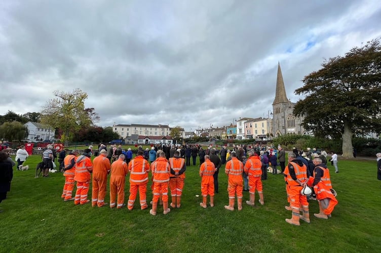 Network Rail Orange Army joins Dawlish Armistice Day two-minute silence