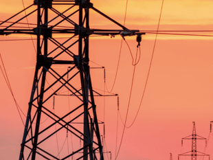 Power cuts hit more than 180 homes this evening