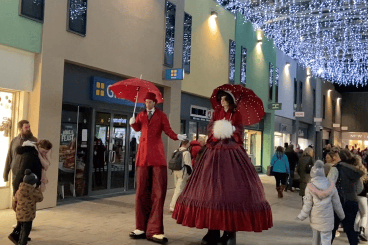 Late Night Shopping in Newton Abbot 