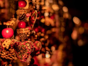 Bazaar ends year on a high for Cancer Research
