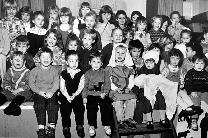 Wolborough Playgroup’s nativity concert from December 1988