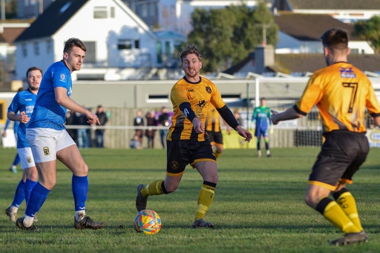 Torpoint Athletic FC 4-2 Buckland Athletic FC