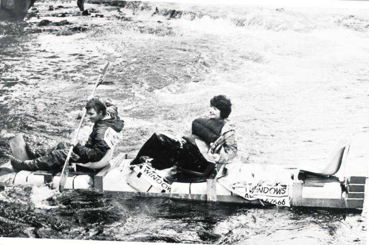 The two remaining crew members of the good ship Launa Windows begin their search for their missing third crewmate, who presumably was bobbing along gently as he went with the flow in 1982