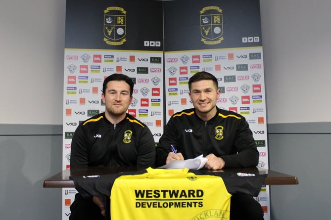 Jared Lewington signs for Buckland Athletic.