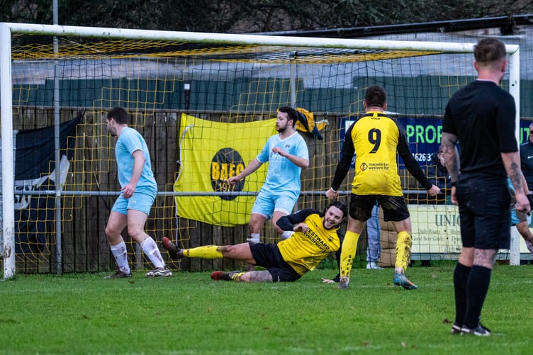 Buckland Athletic 3-1 Sherborne Town