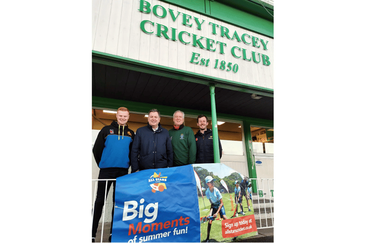Central Devon MP Mel Stride with Bovey Tracey Cricket Club Chairman Andy
Bishop and Devon Coach Niall Leahy promoting youth cricket programmes this
summer.
