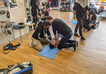 Free CPR and defibrillator training at community centre 
