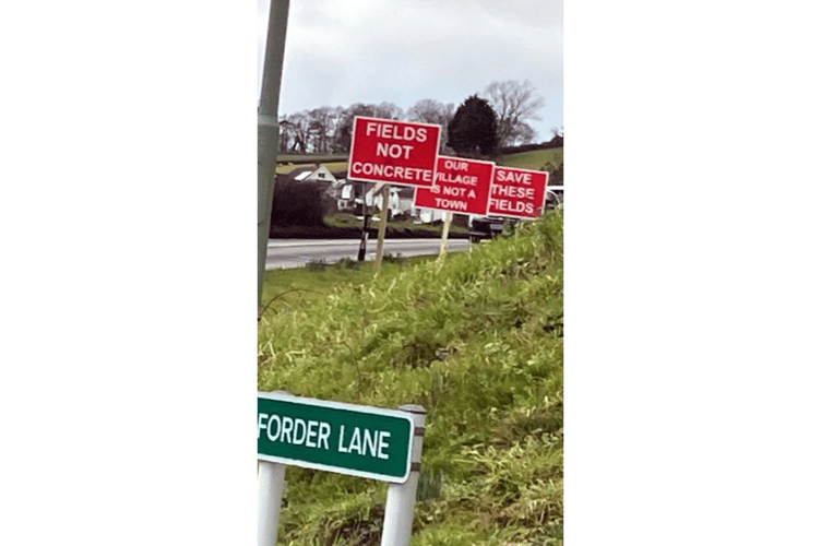 Over 100 residents came to the Bishopsteignton Parish Council meeting to give their views on the plans