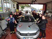 Firefighters' record-breaking car wash