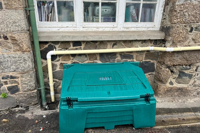 New grit bin installed outside Hennock Community Primary School
