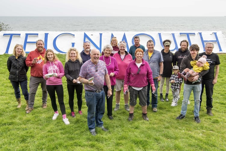 Teignmouth 'Letters' get fresh coat of paint thanks to team of volunteers
