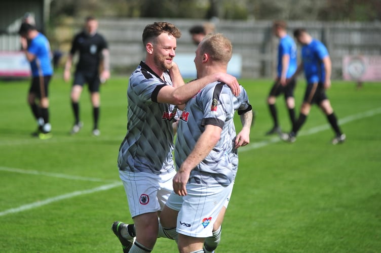 MDA100423B_SP013  Photo: Steve Pope 

Football. South West Peninsula League Premier East. Bovey Tracey AFC versus Newton Abbot Spurs