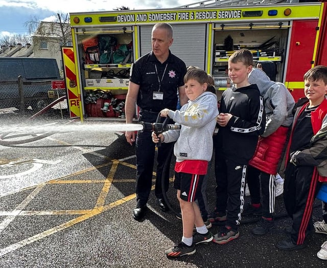 Kids’ happy day with Fire Service