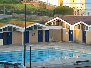 Community group fights council's pool sale plans
