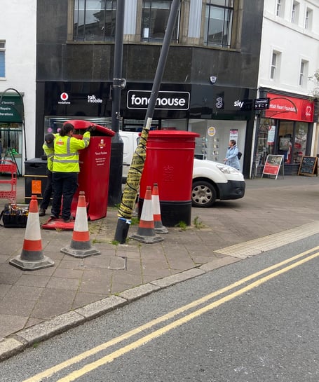 Repair works begin on Royal Mail parcel postbox in Newton Abbot