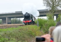 Flying Scotsman flies through Teignbridge