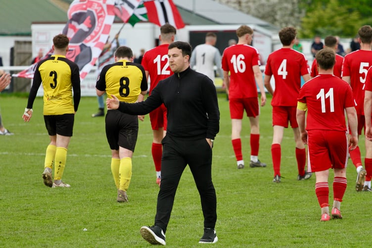 Barnstaple Town 4-3 Buckland Athletic