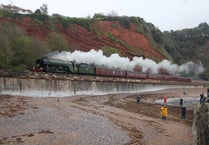 Flying Scotsman captured as it roars through Dawlish