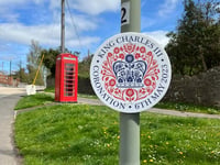 Veteran made Coronation signs up ahead of weekend's festivities 