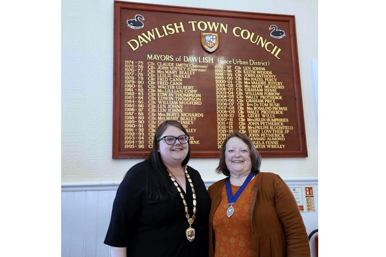 Mayor Cllr Rosie Dawson and deputy mayor Cllr Lin Goodman-Bradbury