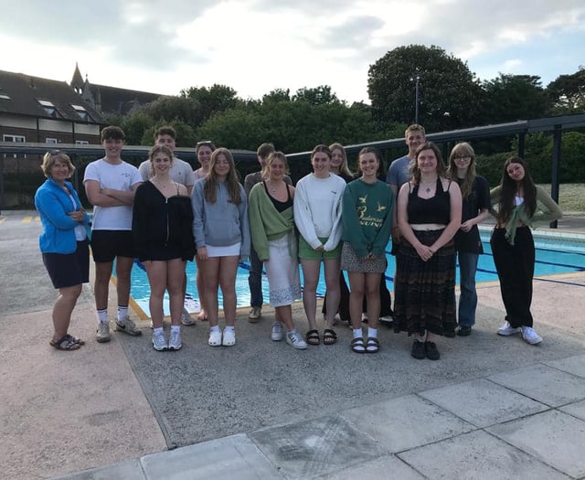 Lido reopens after £800,000 revamp 