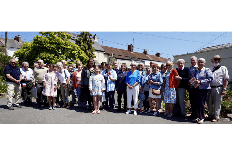The latest visit by residents of Dawlish’s twin town, Carhaix- Plouguer in Brittany, got off to a flying start with a lively reception at Dawlish
