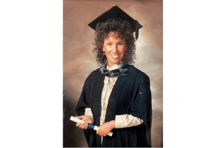 Dr Melanie Carpenter
