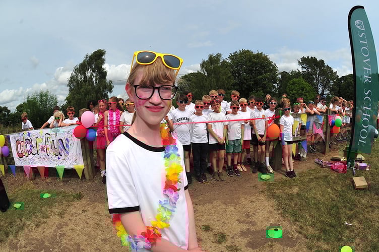 Photo: Steve Pope. MDA260623A_SP004
Lottie's charity colour run at Stover School. Lottie Bryon-Edmond