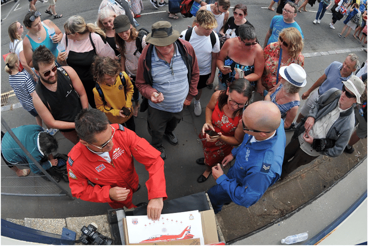 Meet and greet with the Red Arrows ‘ Red 10 Sqd Ldr Graeme Muscat and Circus 10 Cpl Phil Dye.