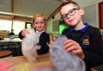 Magical mural masterclass for Moretonhampstead's youngsters